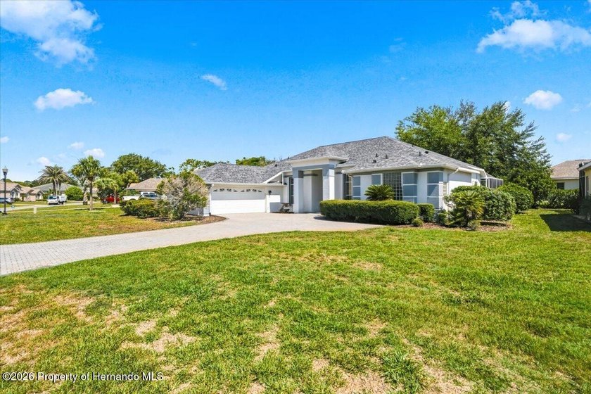Located in Glen Lakes, this beautiful 1994 Lindhorst Custom pool - photo 4