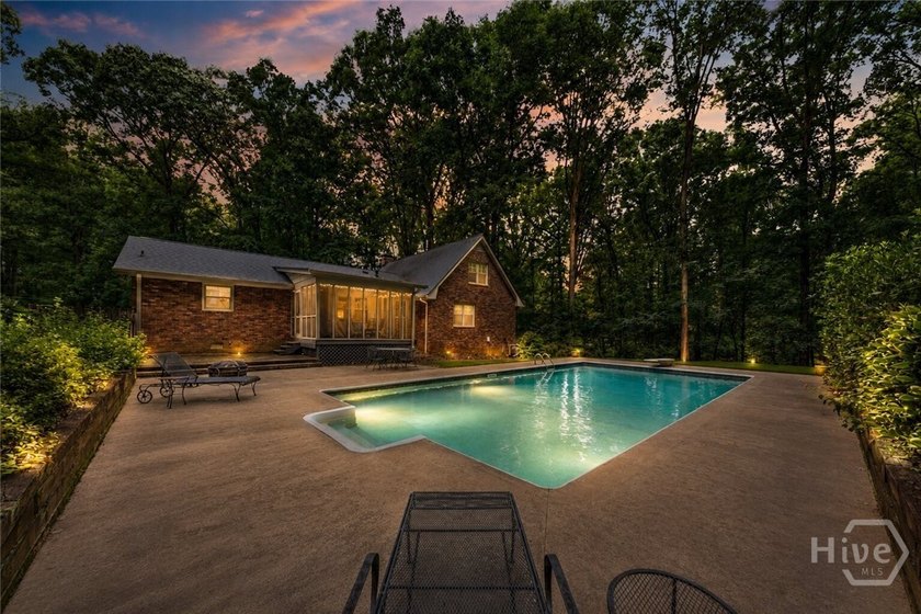 If you're looking for privacy, a private pool surrounded by - photo 6