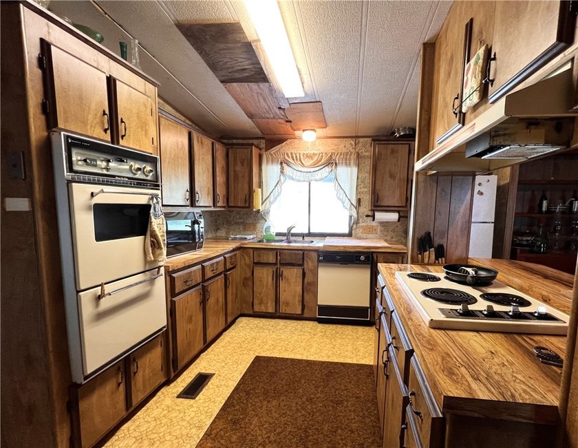Embrace the natural scenic wildlife of country living on this - photo 21