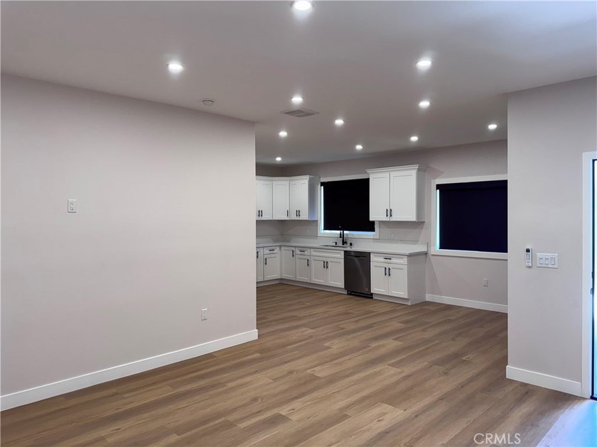 Total of 8 bedrooms, 5 bathrooms, approximately 3,667 square - photo 23