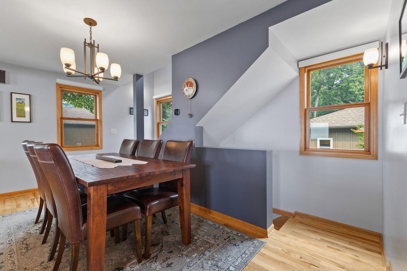 This is a rare opportunity for you to own a stunning, renovated - photo 31