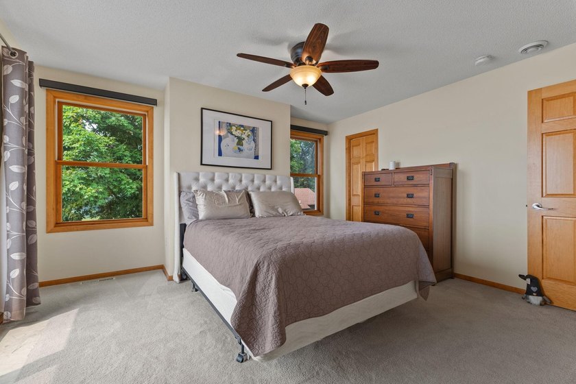 This is a rare opportunity for you to own a stunning, renovated - photo 42
