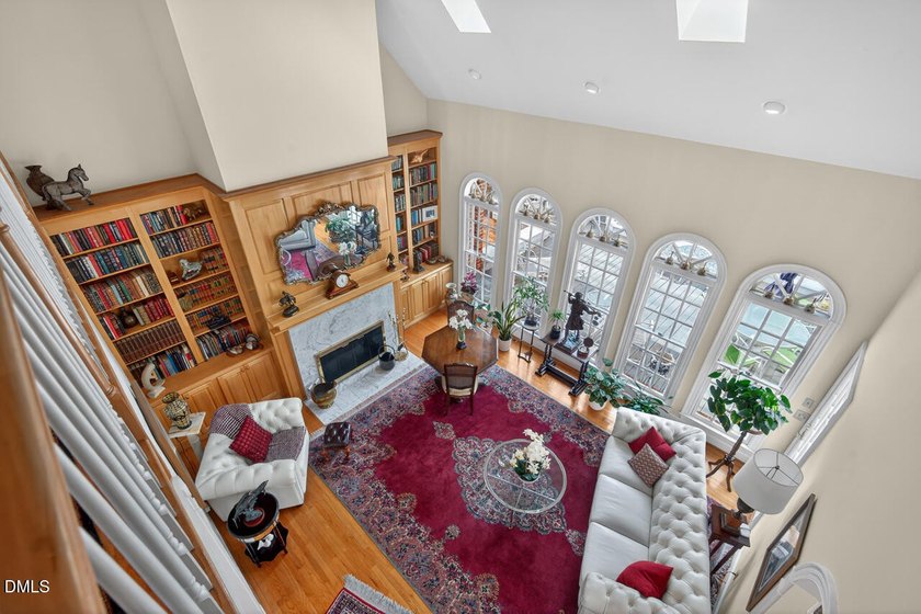 Welcome to this beautifully updated and meticulously maintained - photo 21