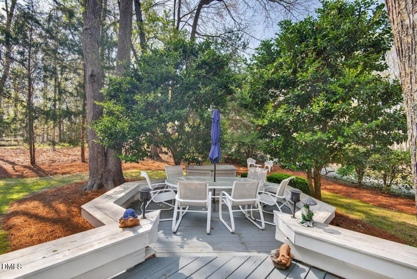 Welcome to this beautifully updated and meticulously maintained - photo 40
