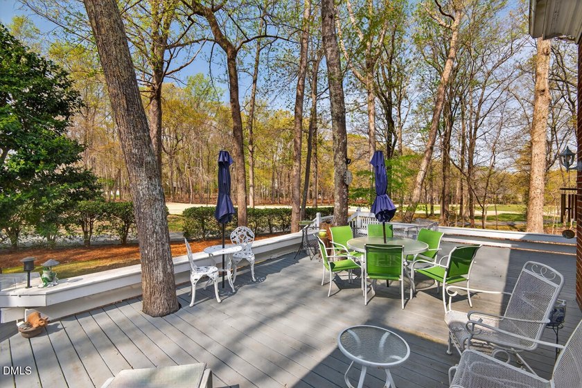Welcome to this beautifully updated and meticulously maintained - photo 42
