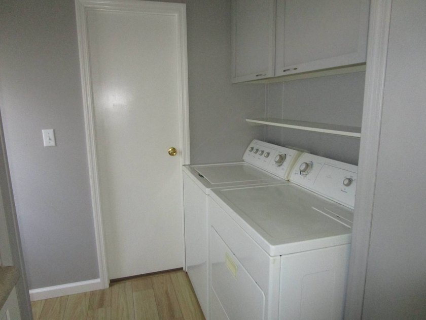 This motivated seller is ready to make a deal. Don't miss this - photo 11