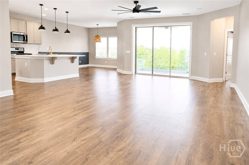 Welcome home to 67 Nettleton Lane in Richmond Hill's desirable - photo 4