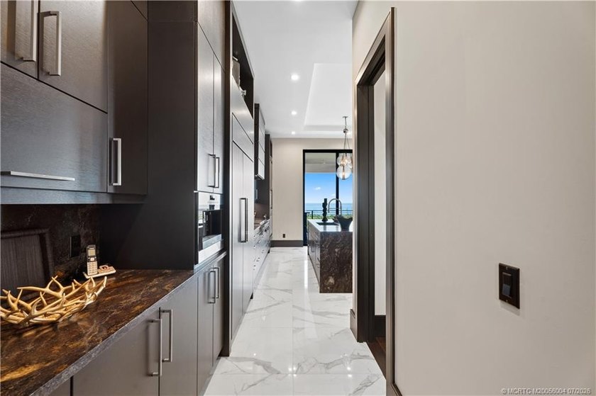 Ocean to River! Diamond Sands' Most Private Estate-Positioned on - photo 14