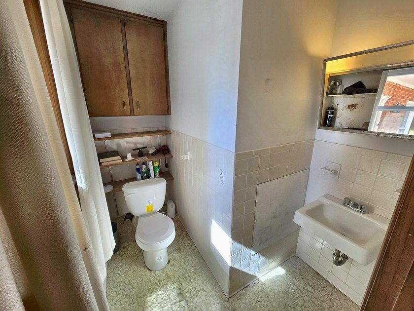 PRICE IMPROVEMENT - AND - remodeled kitchen!! Cozy Pearisburg - photo 15
