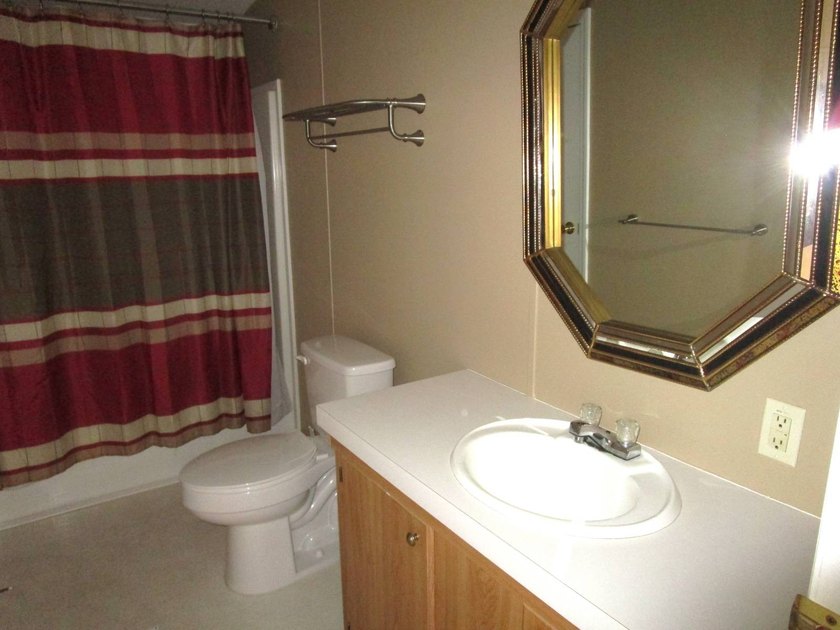 This motivated seller is ready to make a deal. Don't miss this - photo 15