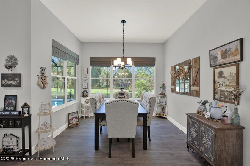 Experience luxury living in the gated GlenLakes Golf &amp; Country - photo 7