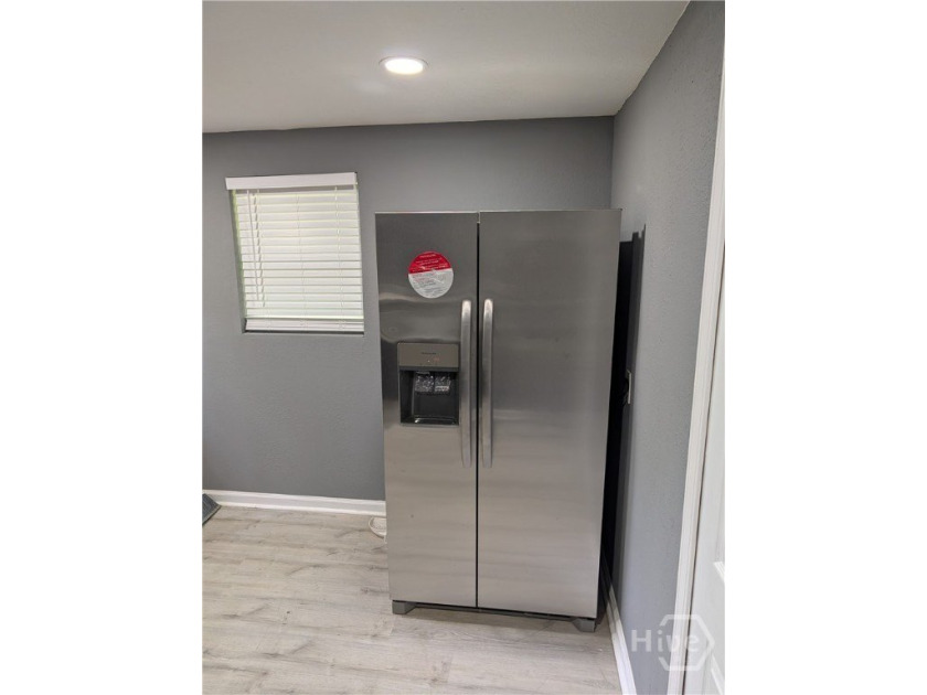 Renovated home with luxury vinyl laminate flooring, New HVAC - photo 8