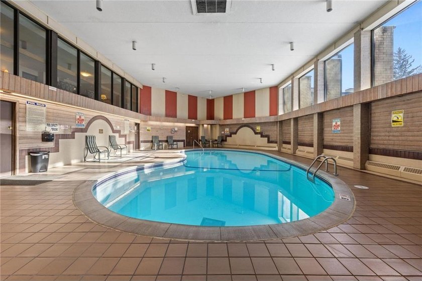 Move in ready 2 bedroom, 2 bath condo in desirable Edina - photo 16