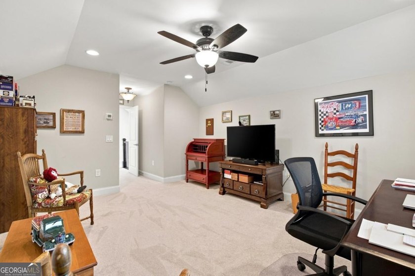 Welcome home to this immaculate, craftsman-style ranch home in - photo 30
