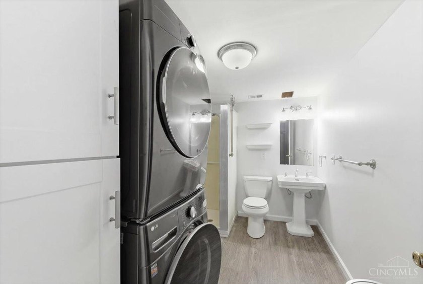 Welcome to 1203 Harz Cove at Lake Lorelei! This fully renovated - photo 48