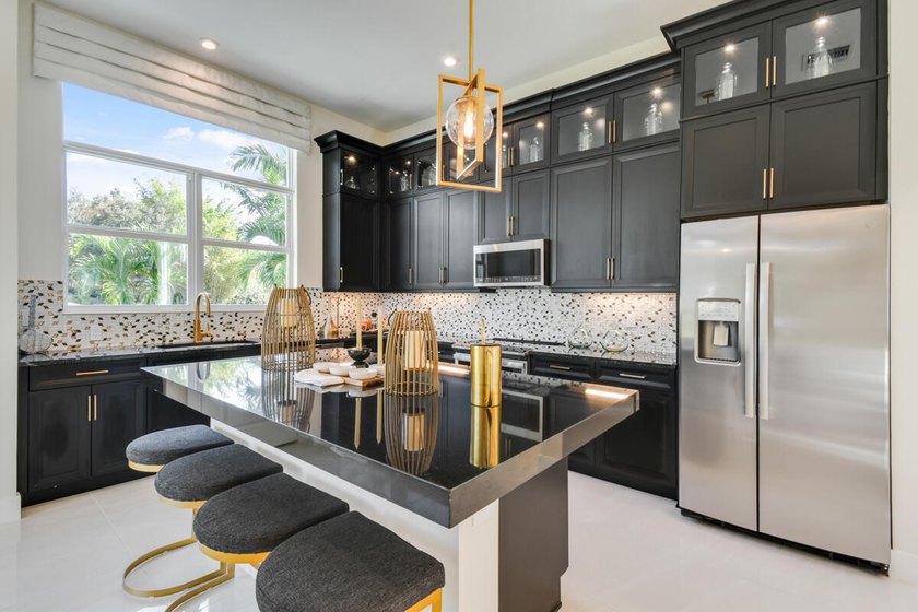 FURNISHED Model Home For Sale! Ever wanted to own a - photo 2