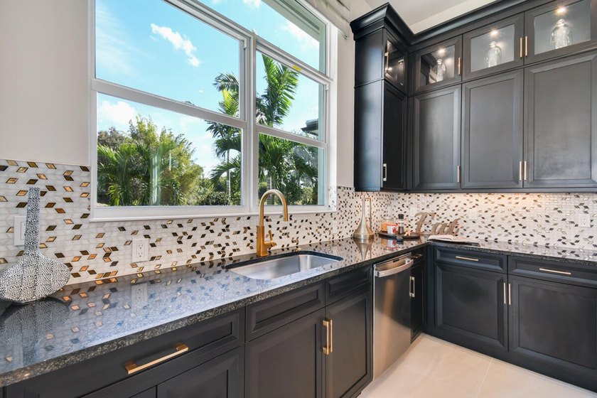 FURNISHED Model Home For Sale! Ever wanted to own a - photo 3