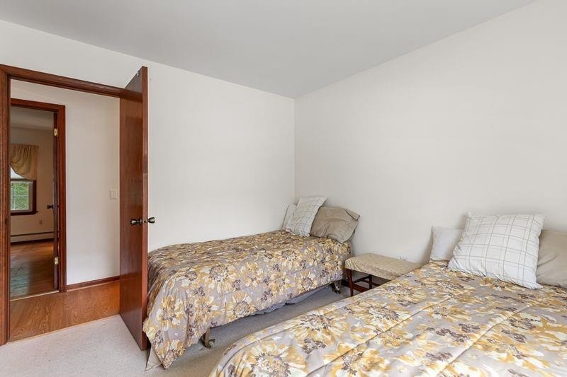 Adorable 3 Bedroom, 2.5 Bath Split-Level in South Road Estates - photo 13