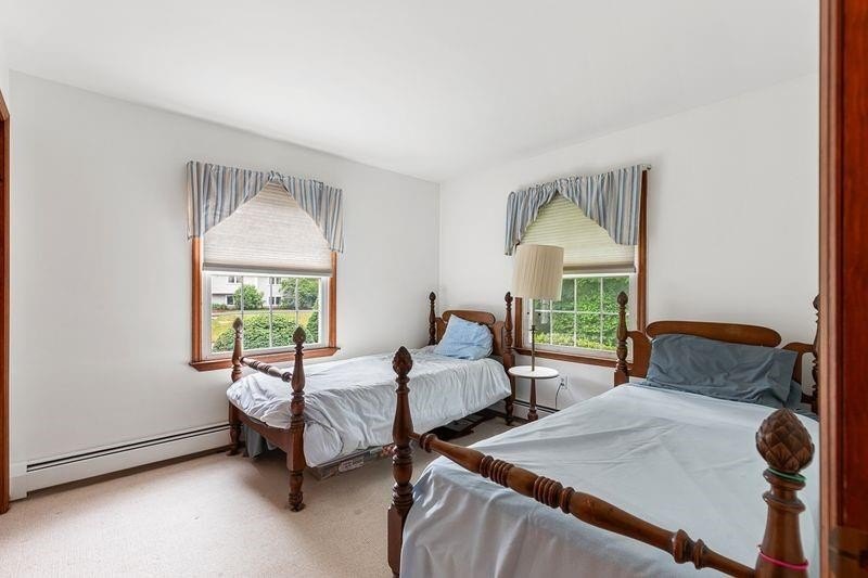 Adorable 3 Bedroom, 2.5 Bath Split-Level in South Road Estates - photo 16