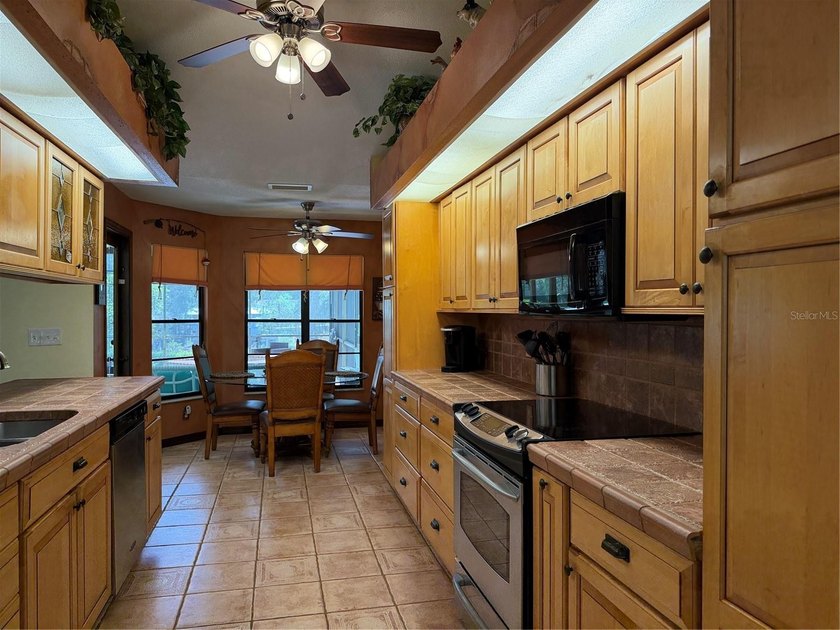 Virtually Staged. Welcome to waterfront living in the desirable - photo 22