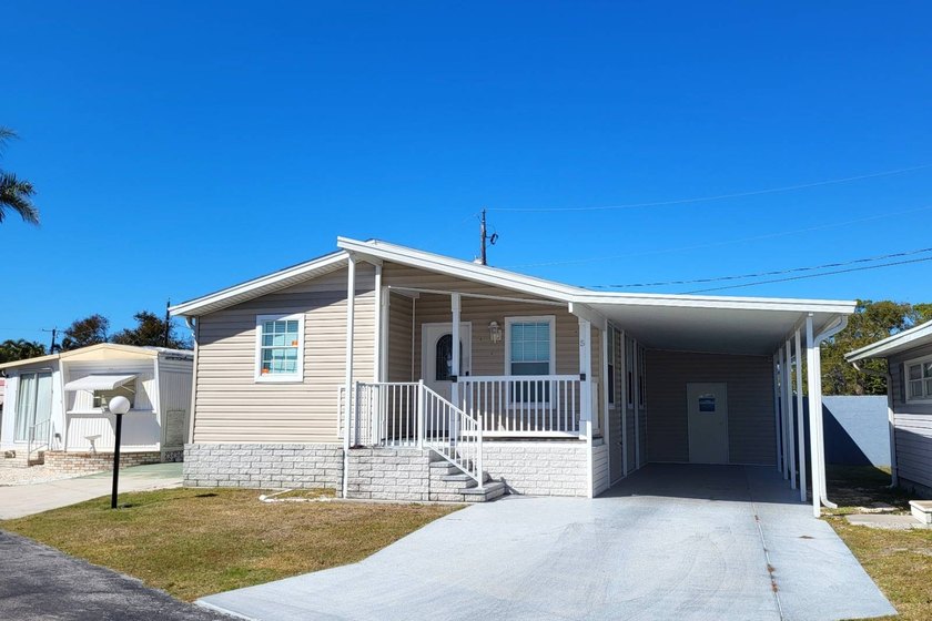 MOTIVATED SELLER! This is the newest home on the market in - photo 2