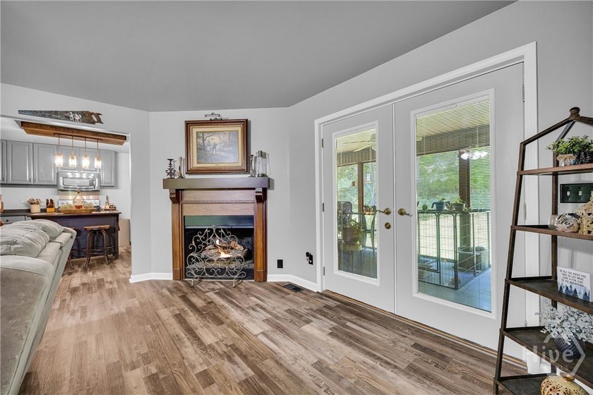Looking for peaceful country living with room to spread out? - photo 8