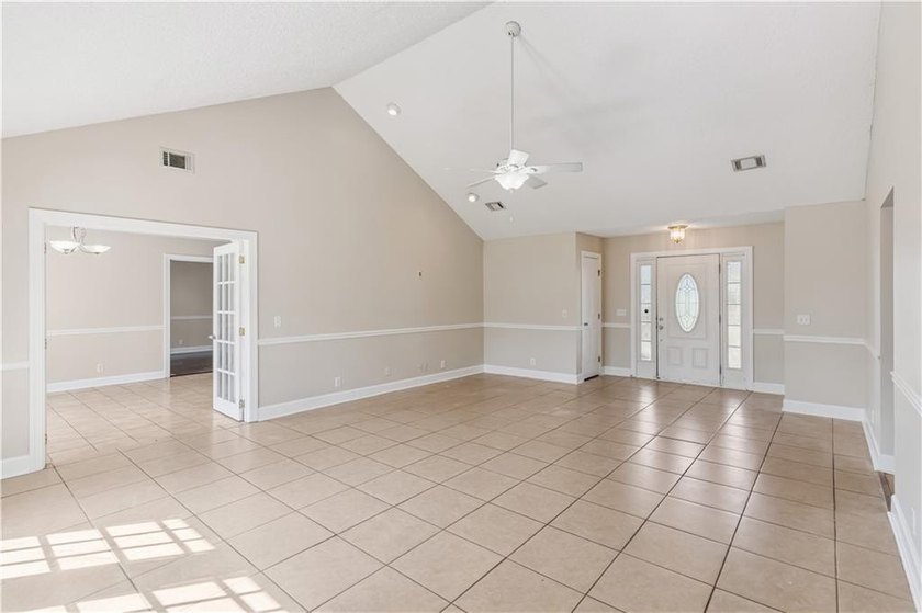 The seller is motivated and looking for an offer. Prior to - photo 4