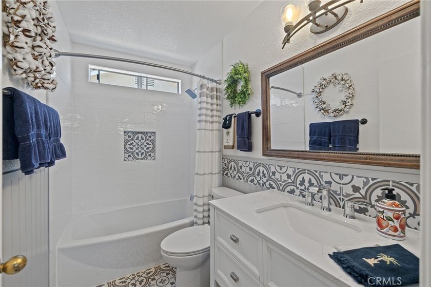 Beautifully remodeled 3 bedroom, 2.5 bath view home in Pacific - photo 27