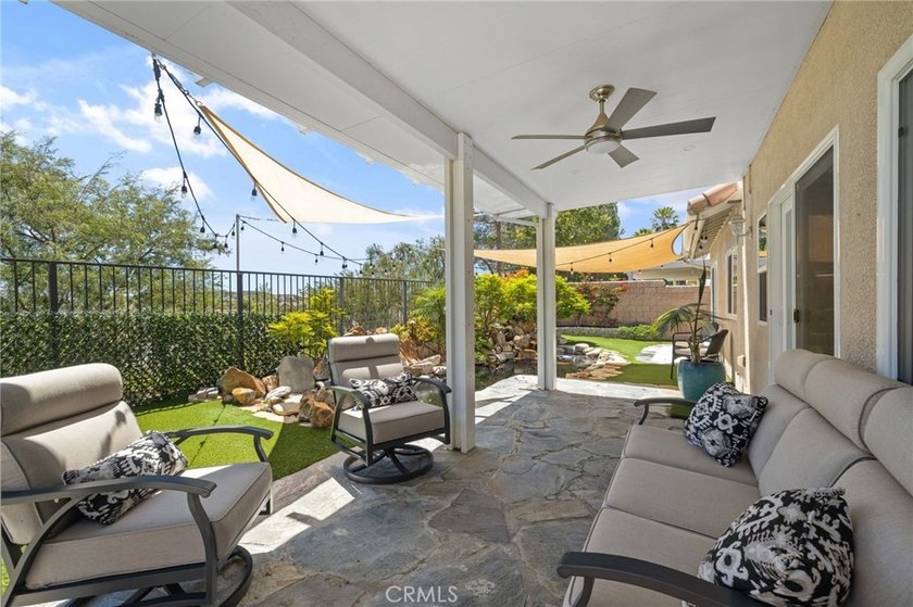 Beautifully remodeled 3 bedroom, 2.5 bath view home in Pacific - photo 31