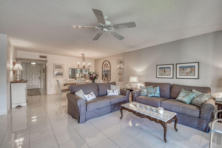 Welcome to this thoughtfully updated home on the second floor - photo 9
