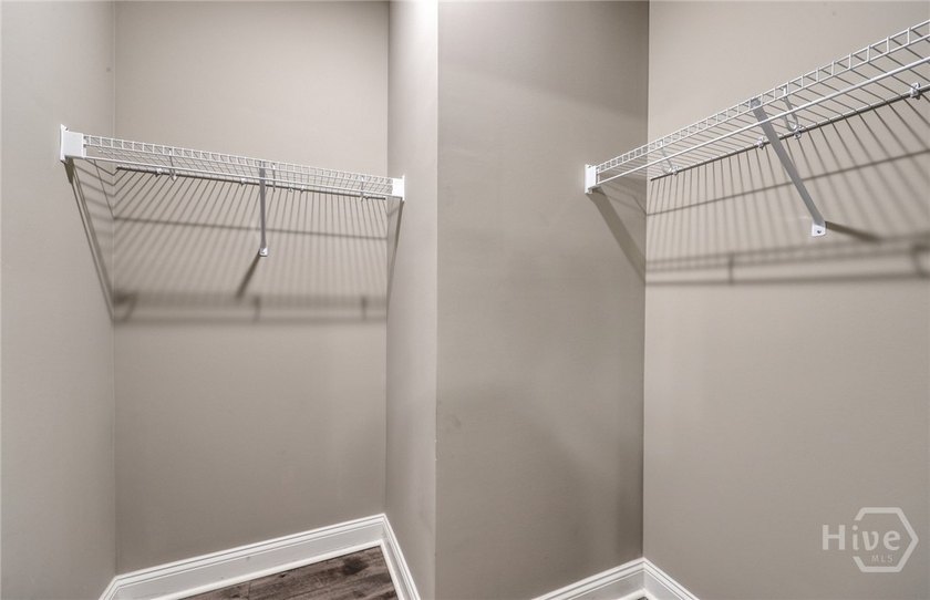 New Construction | Estimated Completion Sept/Oct 2026 - photo 8
