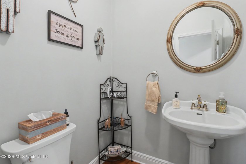 Beautiful Two-Story Home on a Quiet Cul-de-Sac in Diamondhead! - photo 15