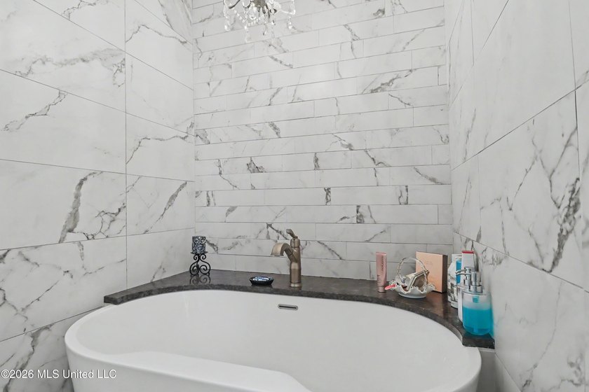 Beautiful Two-Story Home on a Quiet Cul-de-Sac in Diamondhead! - photo 22