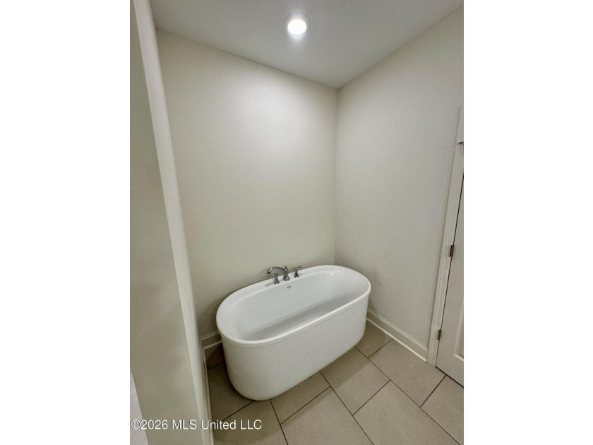 Welcome to your private retreat in the heart of Wilkinson - photo 28