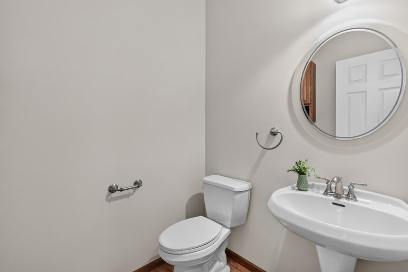Exceptional pride of ownership is evident throughout this - photo 8
