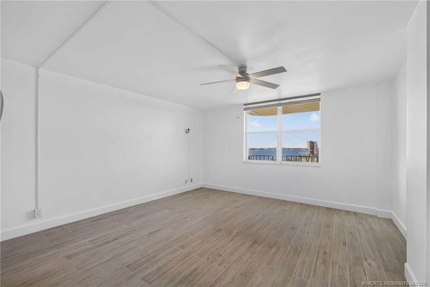 Enjoy breathtaking million-dollar Intracoastal and park views - photo 16