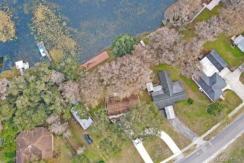 This charming waterfront property offers a serene water views - photo 28
