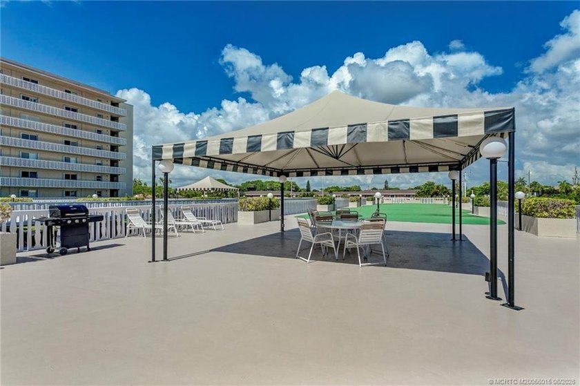 Enjoy breathtaking million-dollar Intracoastal and park views - photo 29