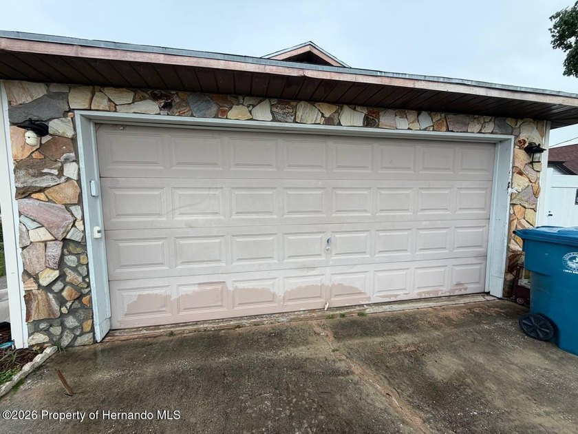 Welcome to this spacious 3-bedroom, 2-bath home featuring a - photo 3