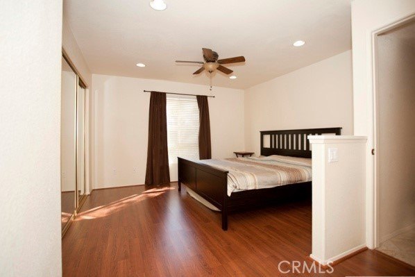 Welcome to this updated two-bedroom, two-bath condominium - photo 6