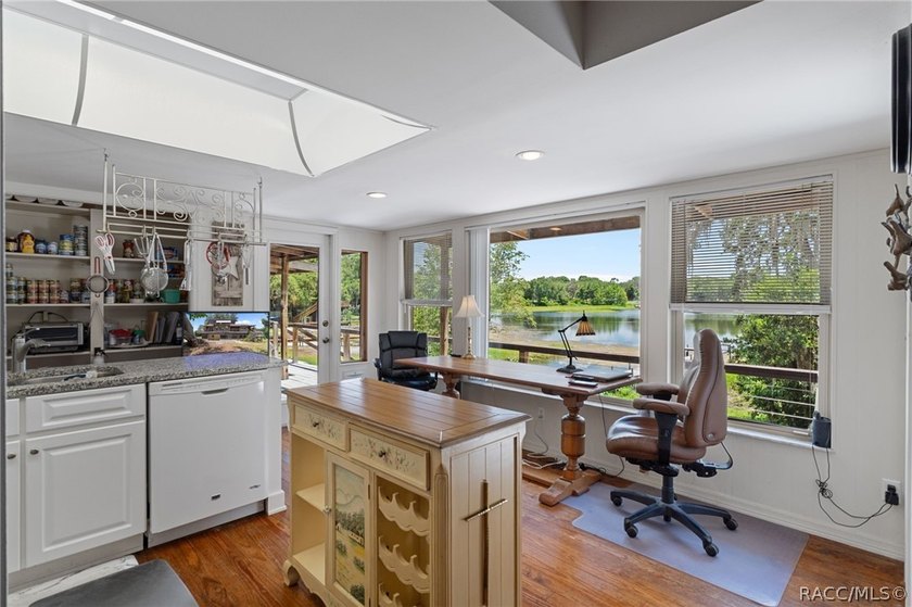 Experience waterfront living just minutes from Historic Downtown - photo 12