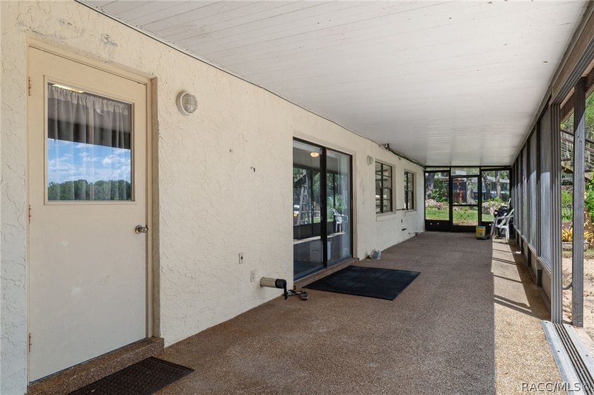 Experience waterfront living just minutes from Historic Downtown - photo 27