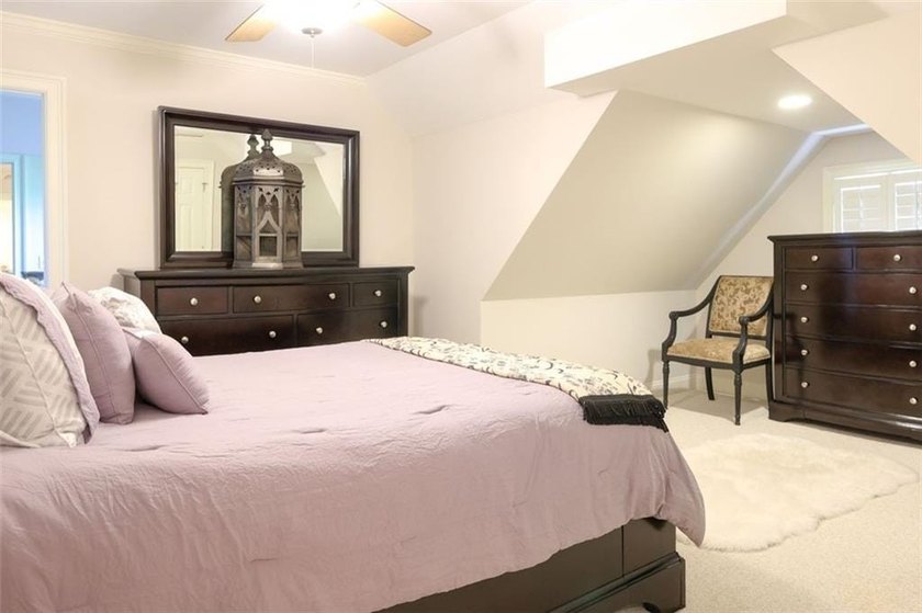 Premier Location in The Fairways! Welcome to a one-of-a-kind - photo 42