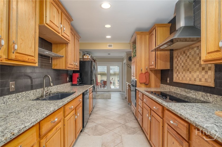 Looking for low-maintenance living with breathtaking views? - photo 9