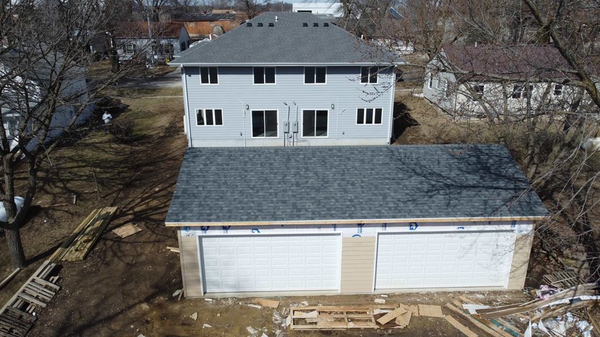 NEW Construction! This brand-new two-story duplex offers a fresh - photo 4