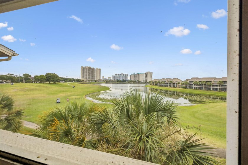 Tucked within the lush grounds of Seascape Resort and just a - photo 23