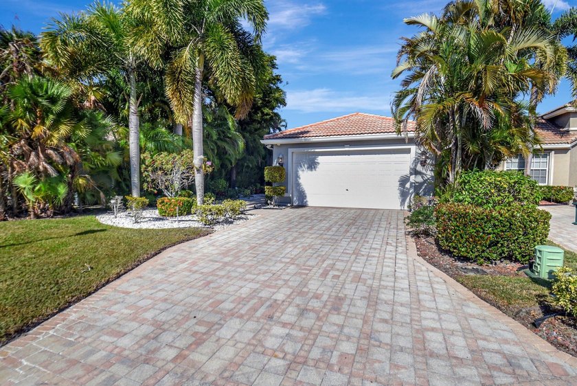 Perfect Cul-De-Sac Home in Manchester Greens, Wycliffe Golf &amp; - photo 2