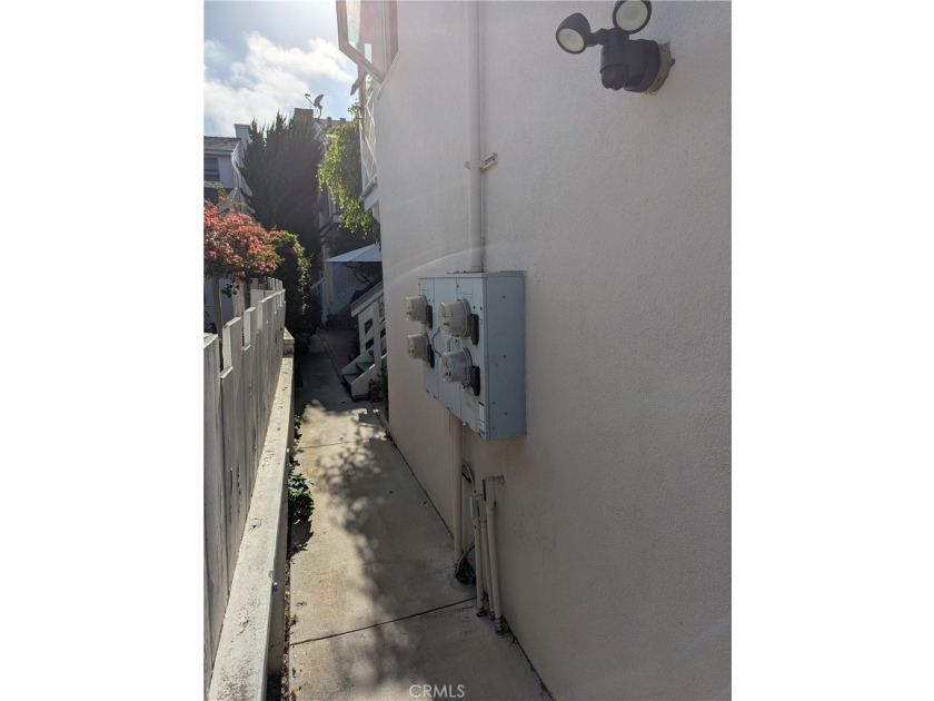 Truly a one-of-a-kind *unicorn* property! Tucked away in the - photo 3