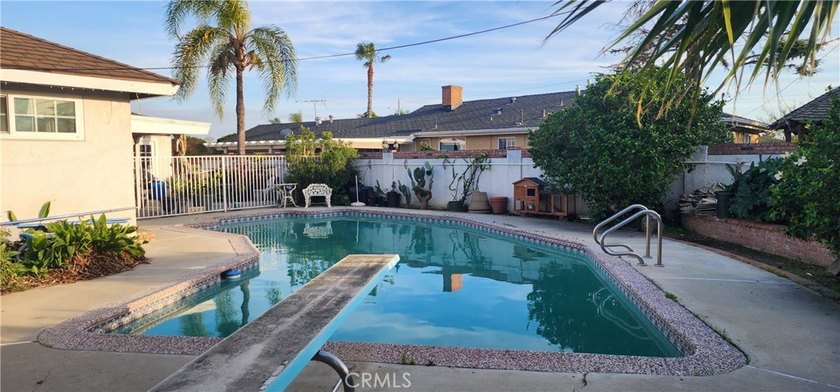 Charming house with a pool and cabana in a quiet neighborhood - photo 10
