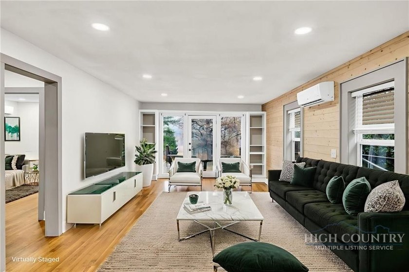Welcome to this charming 2-bedroom, 2-bath Storybook Cottage - photo 4